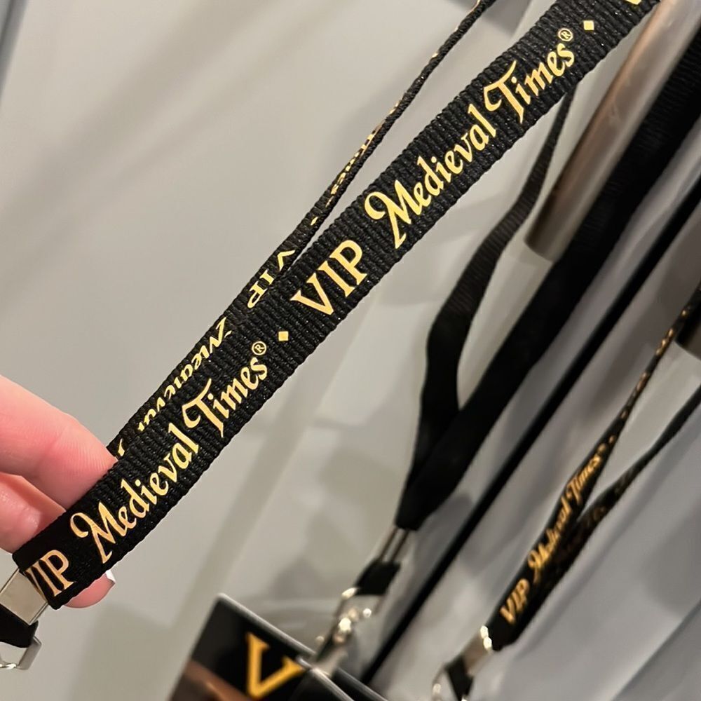 VIP Medieval Times pass and flags - Picture 3 of 6